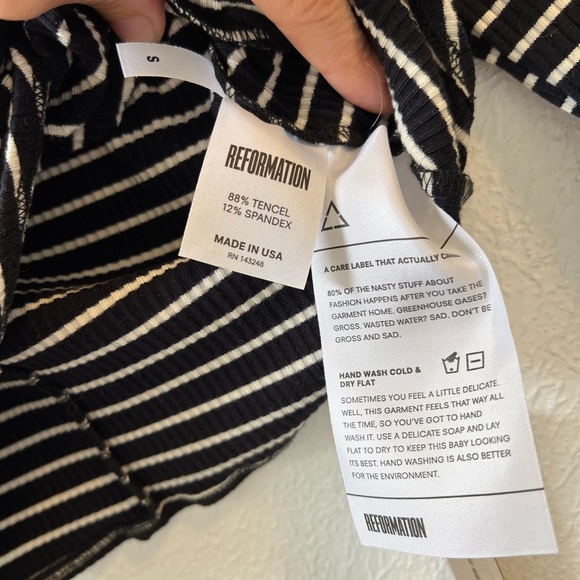 Reformation Kelsi Twist Front Crop Top - Picture 3 of 5